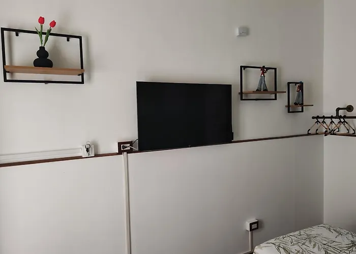 Dimora Urbana דירה קוסנזה